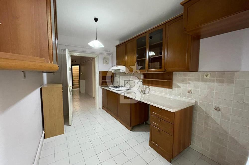 ÇANKAYA BEŞTEPE'DE SATILIK ARAKAT 3+1 DAİRE