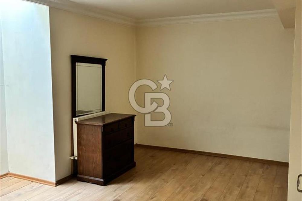 Ünalan Mahallesinde Genç Binada Satılık Geniş Ters Dublex, ACİLLL