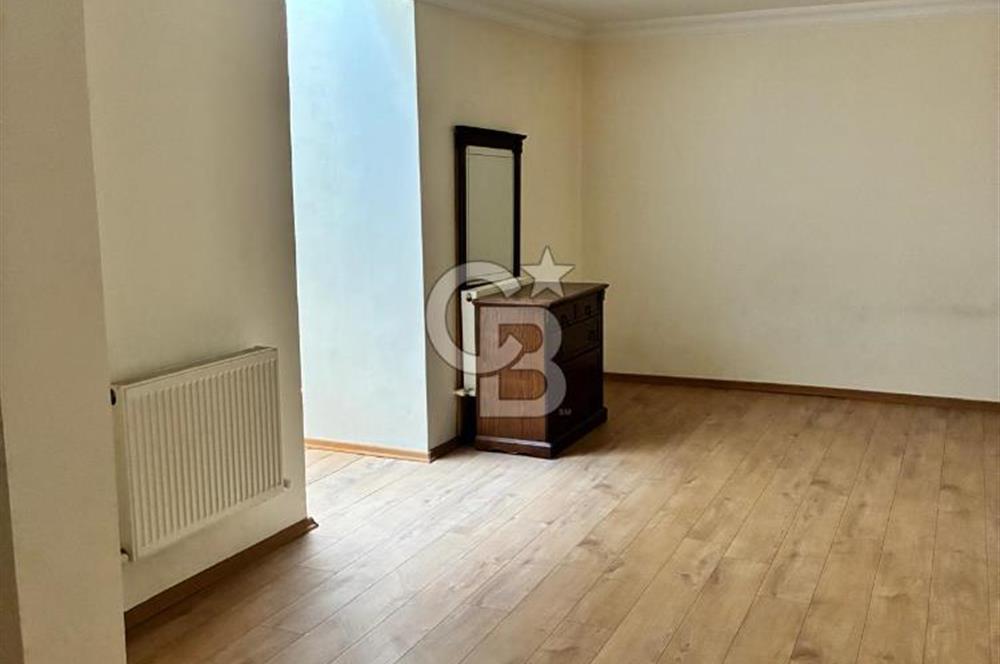 Ünalan Mahallesinde Genç Binada Satılık Geniş Ters Dublex, ACİLLL