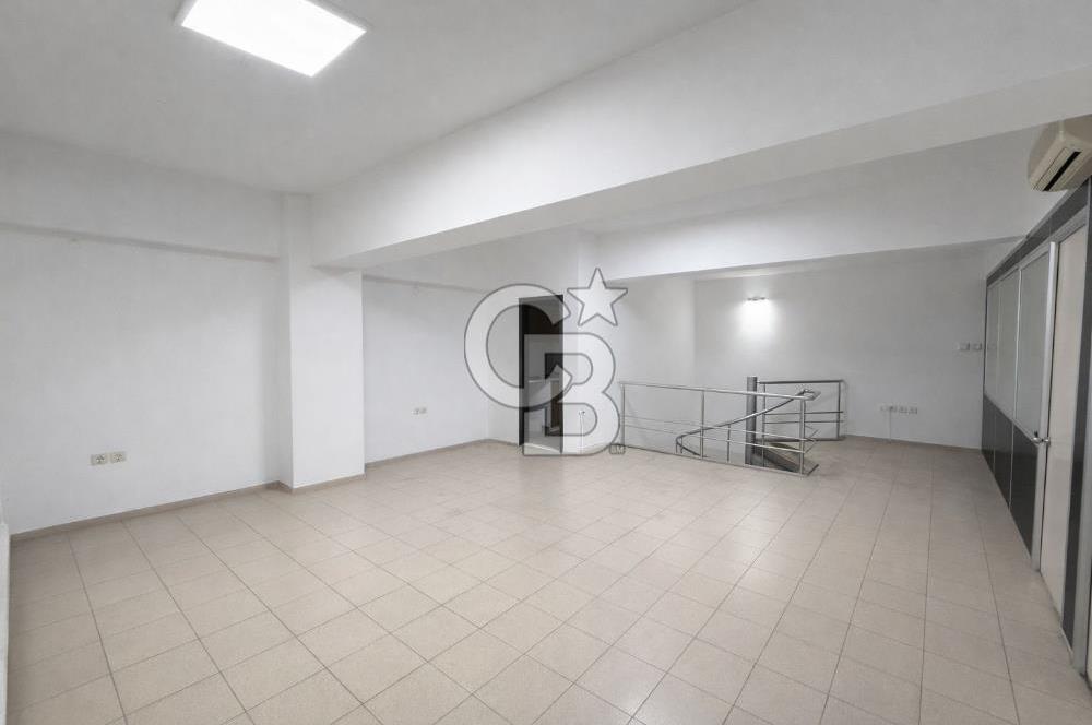  İzmir Konak Oto Plaza’da Üç Katlı Prestijli Fırsat Ticari Dükkan