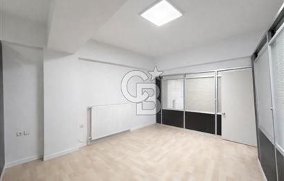  İzmir Konak Oto Plaza’da Üç Katlı Prestijli Fırsat Ticari Dükkan