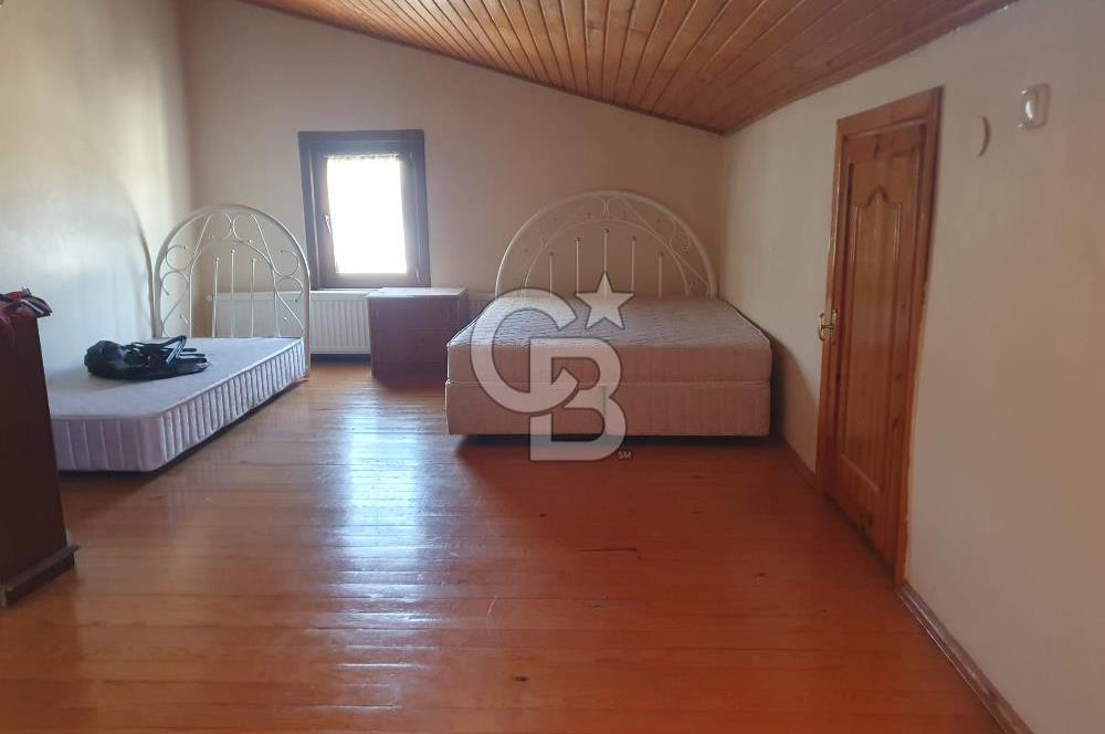 YALOVA SAMANLIDA 5+1 DENİZ VE DOĞA MANZARALI 200M2 SİTE İÇİ VİLLA