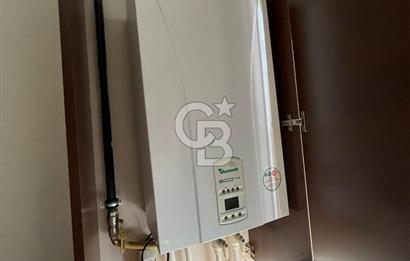 Kadıköy Kozyatağında Merkezi lokasyonda genç binada ara kat 2+1 kiralık daire 