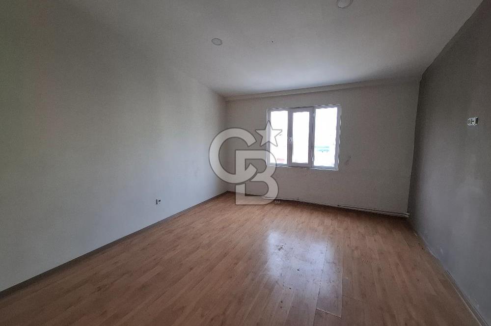 Balgat Ziyabey'e Yakın 1850m2 5 Kat Asansör Geniş Bahçeli Bina