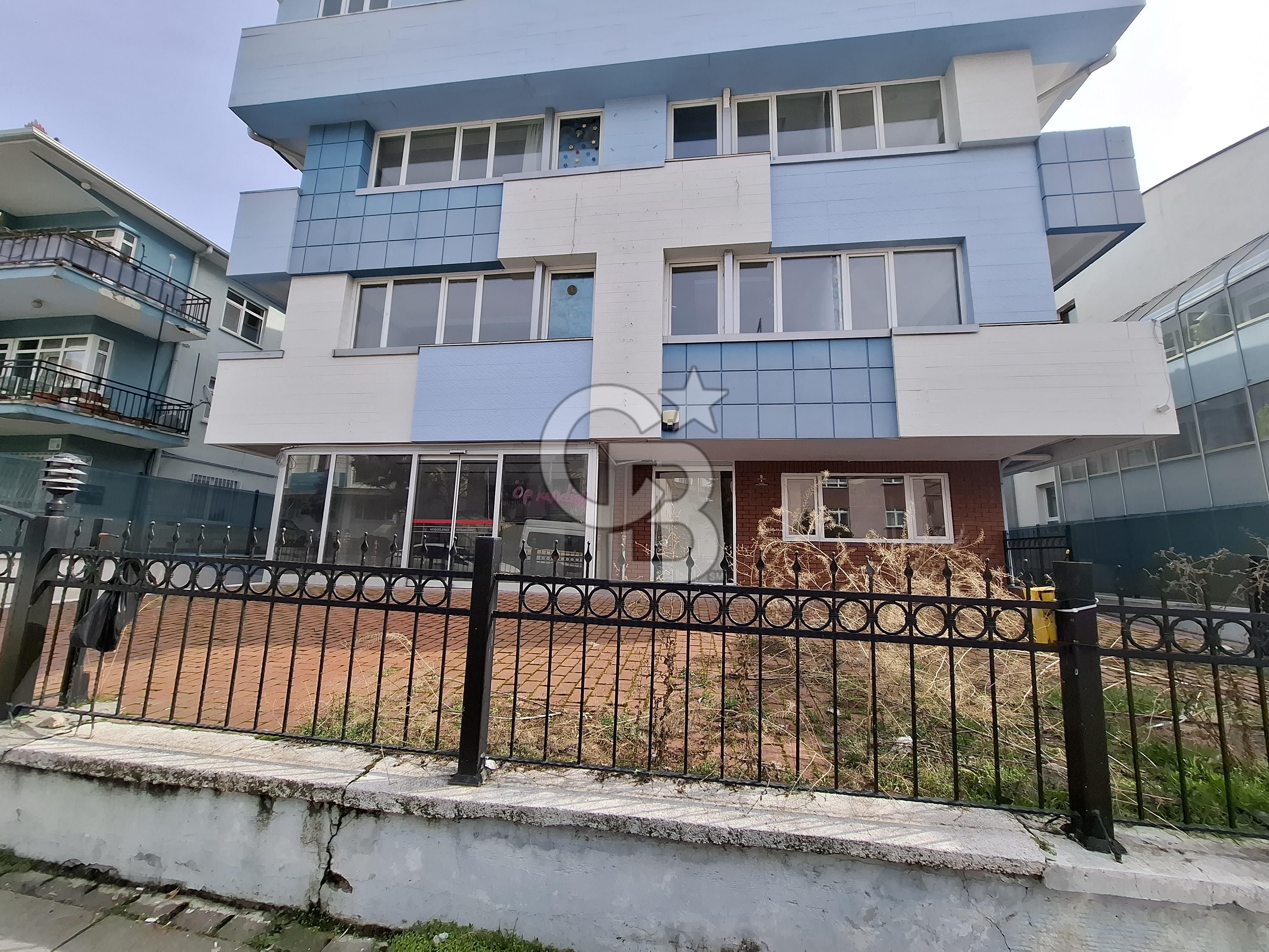 Balgat Ziyabey'e Yakın 1850m2 5 Kat Asansör Geniş Bahçeli Bina