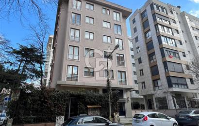 Kadıköy Kozyatağında Merkezi lokasyonda genç binada ara kat 2+1 kiralık daire 