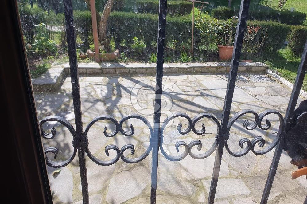 YALOVA SAMANLIDA 5+1 DENİZ VE DOĞA MANZARALI 200M2 SİTE İÇİ VİLLA