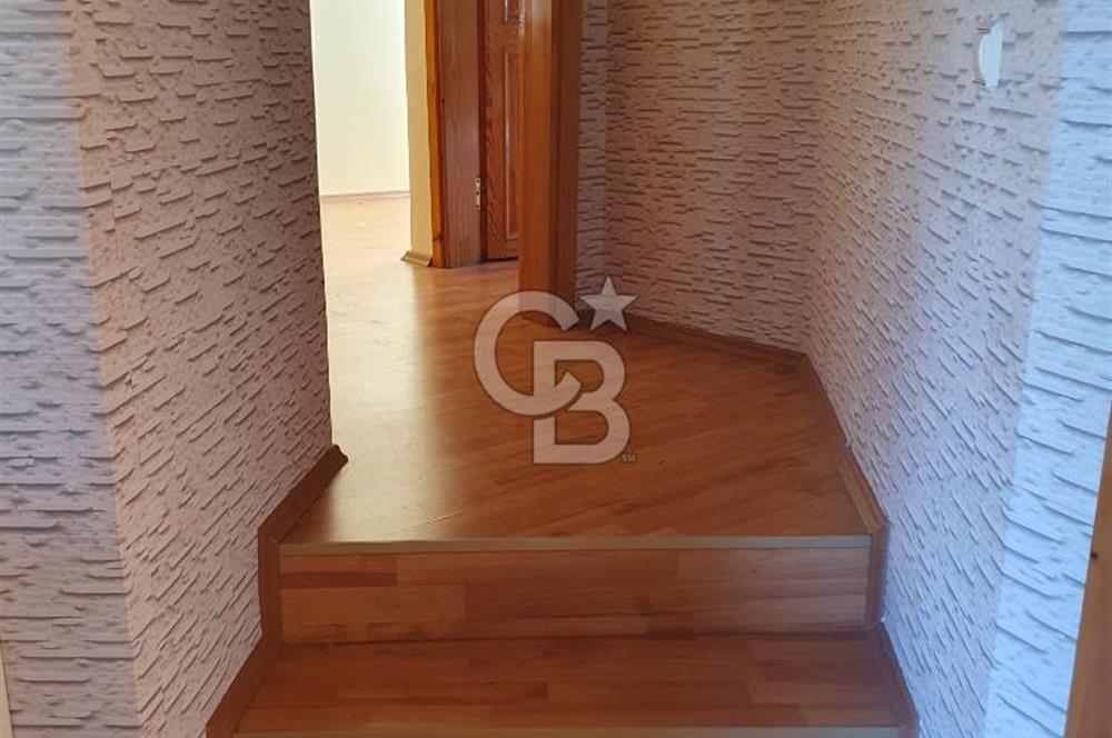 YALOVA SAMANLIDA 5+1 DENİZ VE DOĞA MANZARALI 200M2 SİTE İÇİ VİLLA