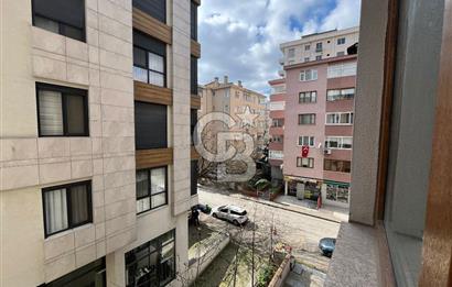 Kadıköy Kozyatağında Merkezi lokasyonda genç binada ara kat 2+1 kiralık daire 