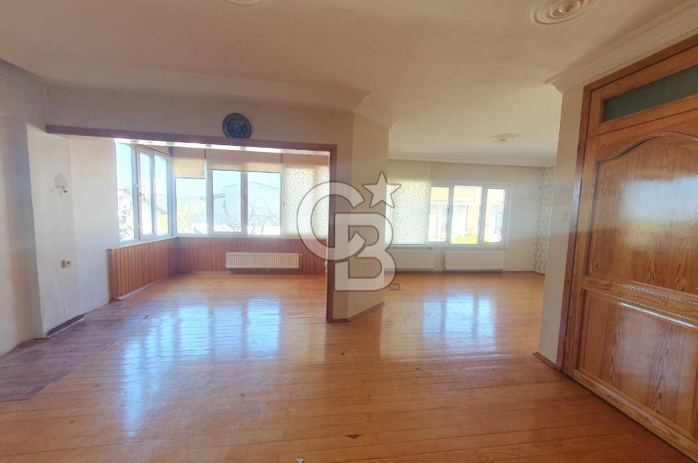 YALOVA SAMANLIDA 5+1 DENİZ VE DOĞA MANZARALI 200M2 SİTE İÇİ VİLLA