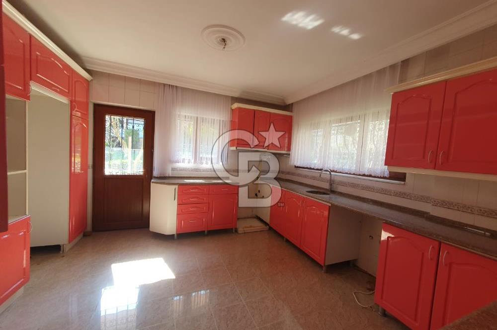 YALOVA SAMANLIDA 5+1 DENİZ VE DOĞA MANZARALI 200M2 SİTE İÇİ VİLLA