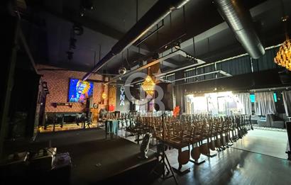 BAHÇEŞEHİR GÖLET PARK SATILIK 450 M2 DÜKKAN DEĞERLİ LOKASYONDA