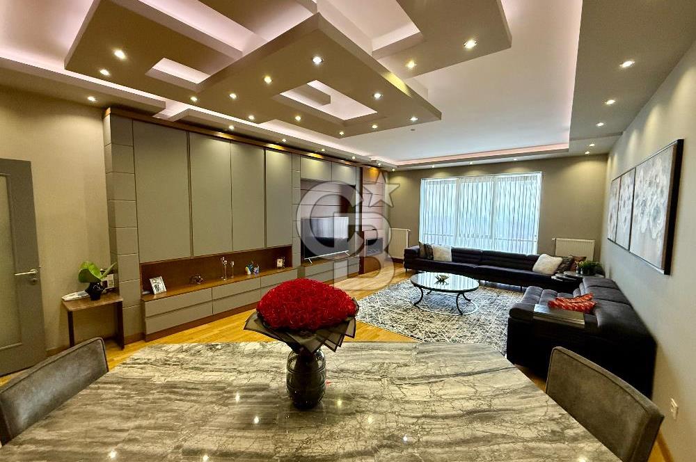 BAHÇEŞEHİR VADİTEPE 3. BÖLGE SATILIK 4+1 DAİRE FULL DEKORASYONLU