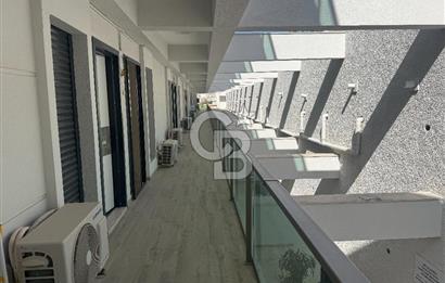 Çeşme Ayasaranda Deniz Manzaralı Havuzlu Sitede Satılık Rezidans