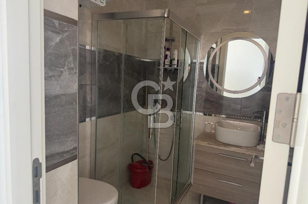 Çeşme Ayasaranda Deniz Manzaralı Havuzlu Sitede Satılık Rezidans