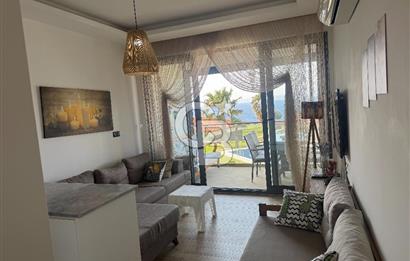 Çeşme Ayasaranda Deniz Manzaralı Havuzlu Sitede Satılık Rezidans