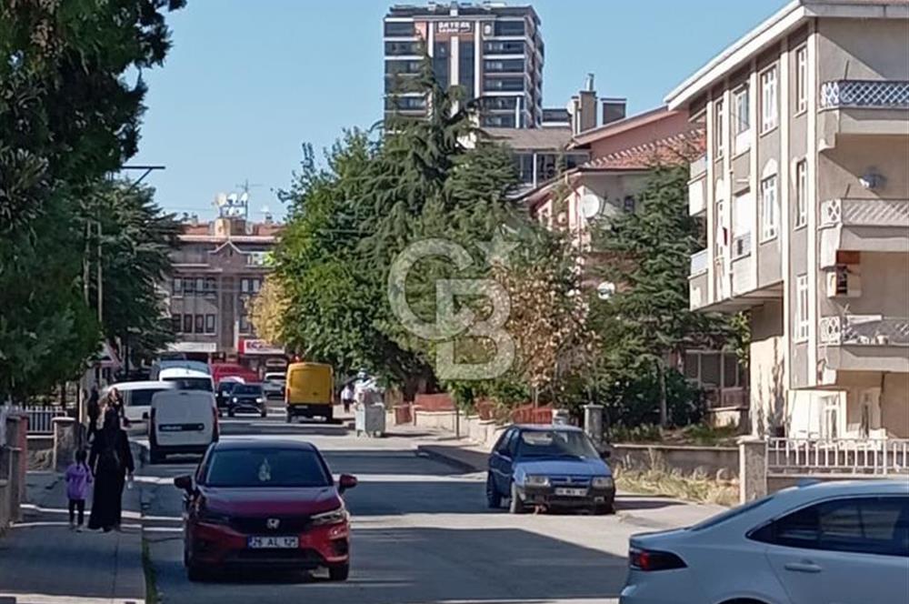 Keçiören Kamil Ocak Mah. Zemin Girişli 35 m² Satılık Dükkan