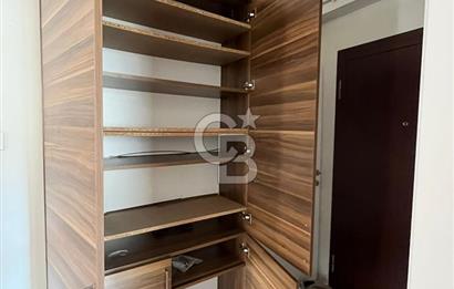 Kadıköy Kozyatağında Merkezi lokasyonda genç binada ara kat 2+1 kiralık daire 