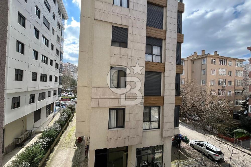 Kadıköy Kozyatağında Merkezi lokasyonda genç binada ara kat 2+1 kiralık daire 
