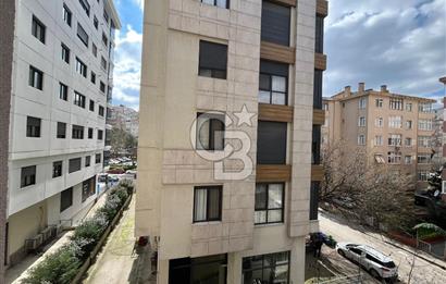 Kadıköy Kozyatağında Merkezi lokasyonda genç binada ara kat 2+1 kiralık daire 
