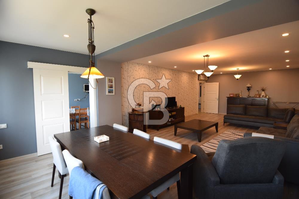 Mavişehir Selçuk 4. Blokta Full Tadilatlı Satılık 4+1 Daire