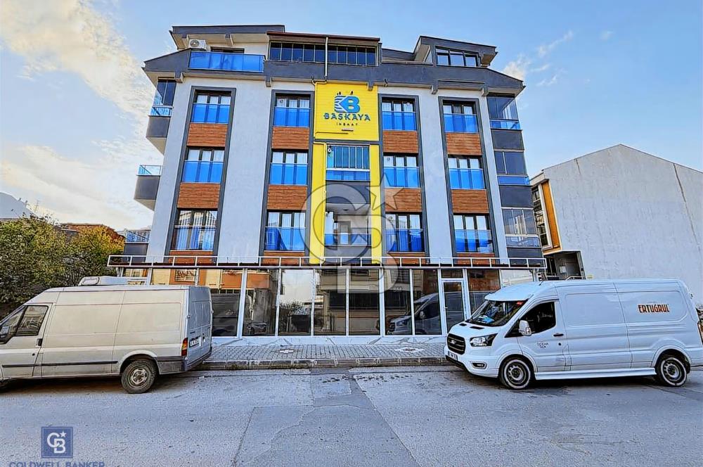 KARESİ 2.SAKARYA MAHALLESİNDE CADDE ÜZERİ KİRALIK GENİŞ İŞ YERİ