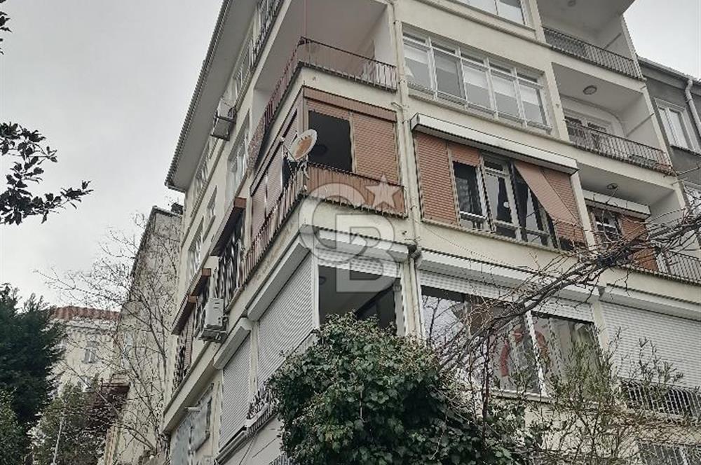 Beyoğlu Gümüşsuyunda Satılık 2+1 Çatı Katı Daire