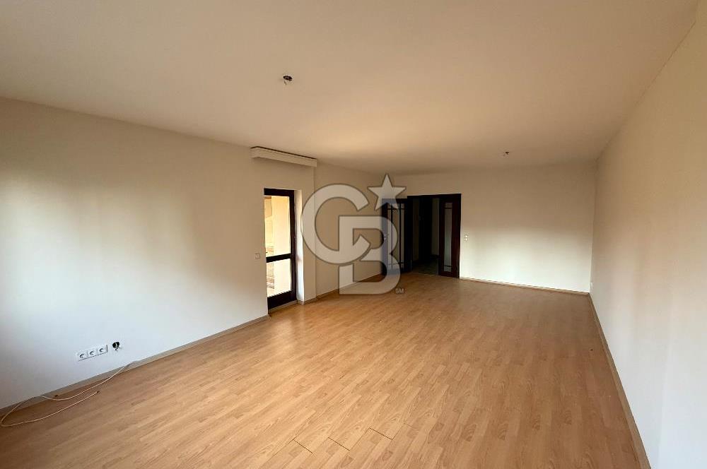 BAHÇEŞEHİR MERKEZ ÇINAR ADASINDA SATILIK B TİPİ 3+1 DAİRE BOŞ