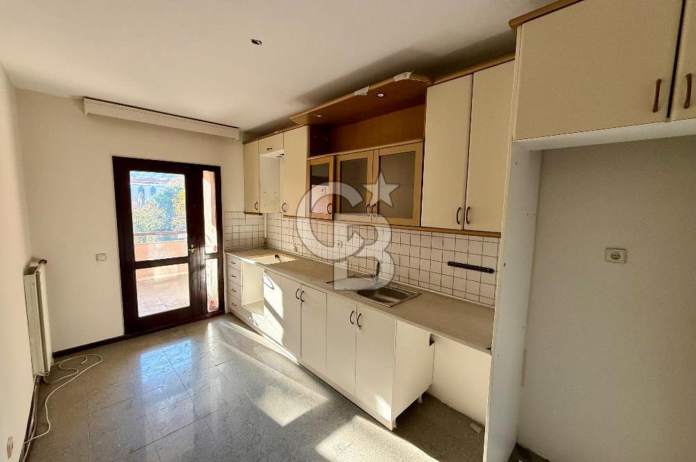 BAHÇEŞEHİR MERKEZ ÇINAR ADASINDA SATILIK B TİPİ 3+1 DAİRE BOŞ