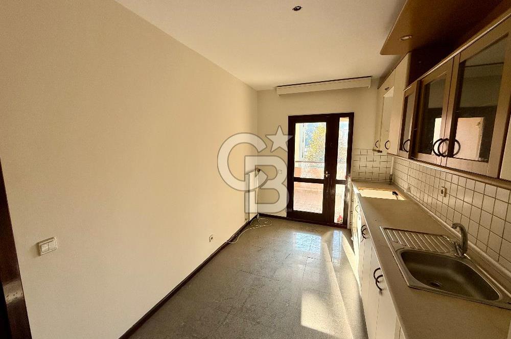 BAHÇEŞEHİR MERKEZ ÇINAR ADASINDA SATILIK B TİPİ 3+1 DAİRE BOŞ