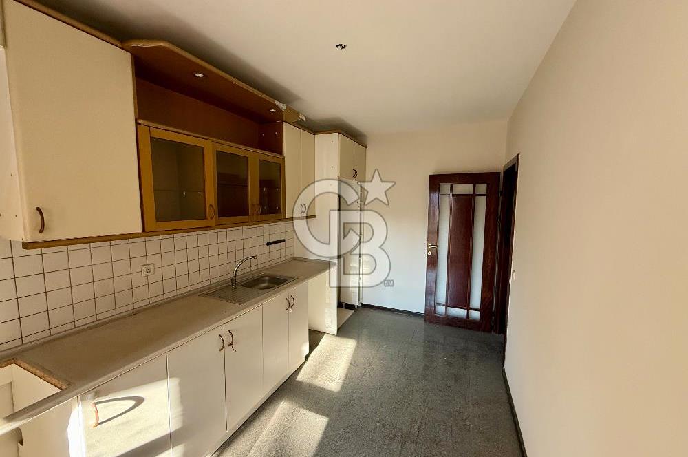 BAHÇEŞEHİR MERKEZ ÇINAR ADASINDA SATILIK B TİPİ 3+1 DAİRE BOŞ