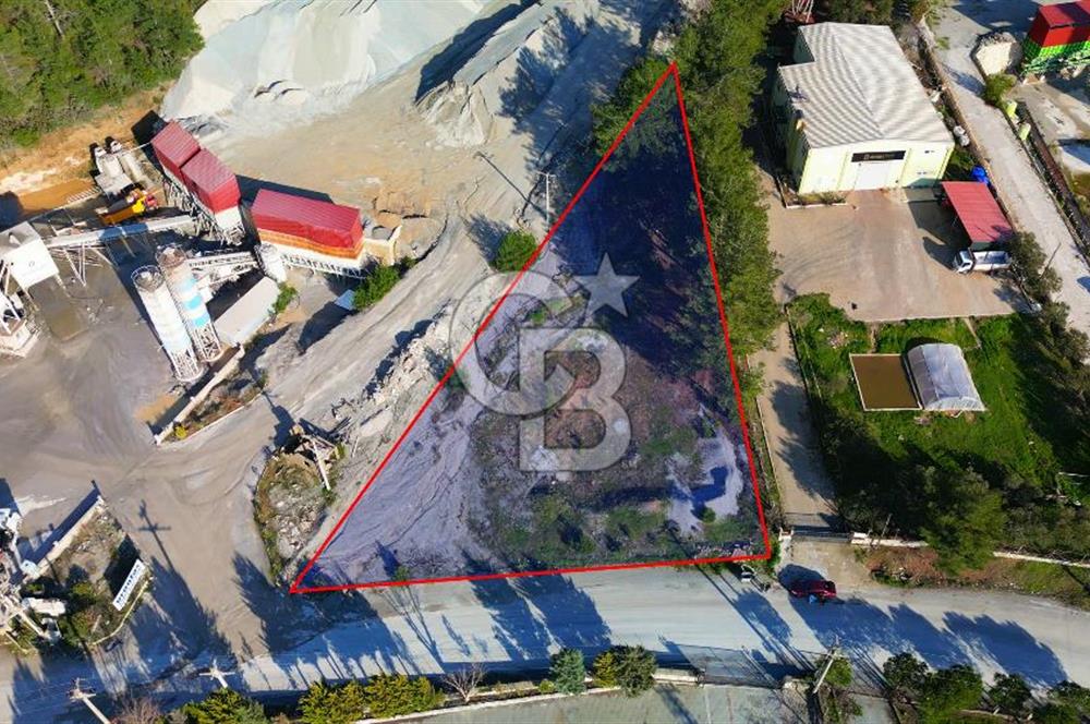 Muğla Menteşe Akçaova'da Satılık Sanayi İmarlı Arsa