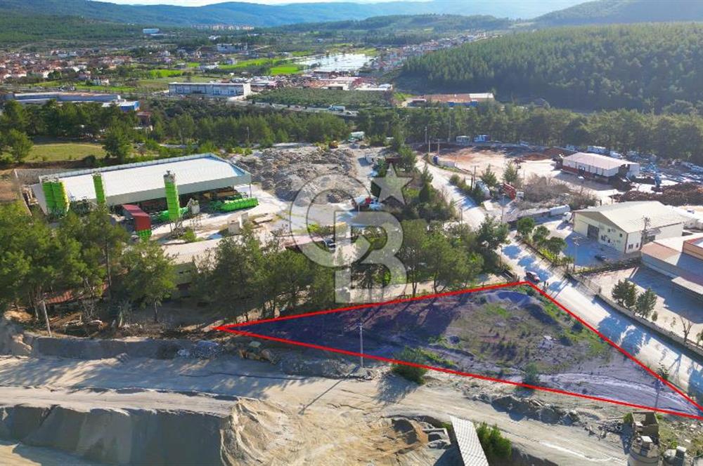 Muğla Menteşe Akçaova'da Satılık Sanayi İmarlı Arsa