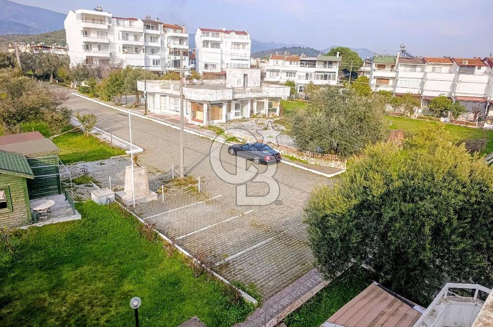 Güre’de Denize 100 m – Tripleks 5+1 Villa – Teraslı ve Bahçeli