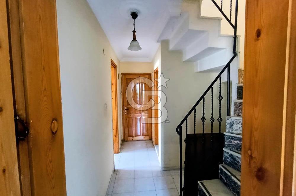 Güre’de Denize 100 m – Tripleks 5+1 Villa – Teraslı ve Bahçeli