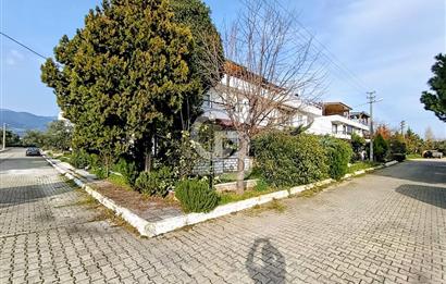 Güre’de Denize 100 m – Tripleks 5+1 Villa – Teraslı ve Bahçeli