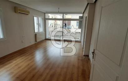 KARŞIYAKA'nın EN HAREKETLİ BÖLGESİNDE BULUNAN DAİREMİZ 3+1 OLUP 2.KATTADIR