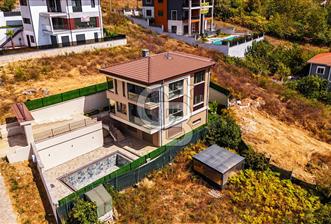 Şile Çavuş'ta Müstakil Havuzlu Tripleks Villa 9+1 - 1 - 337240