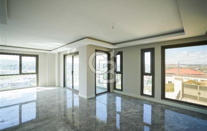 Şile Çavuş'ta Müstakil Havuzlu Tripleks Villa 9+1