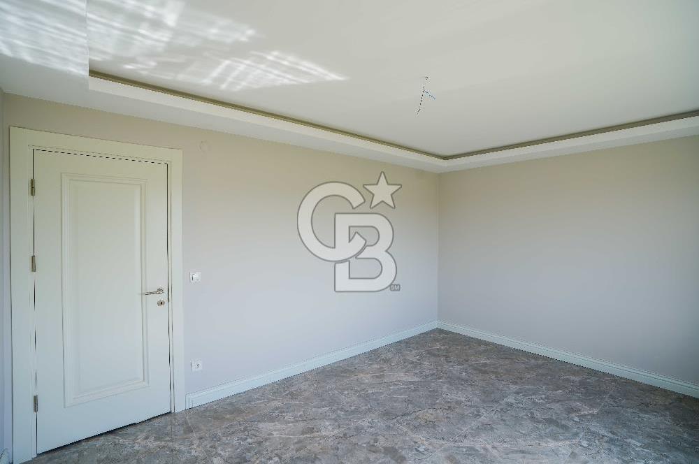 Şile Çavuş'ta Müstakil Havuzlu Tripleks Villa 9+1