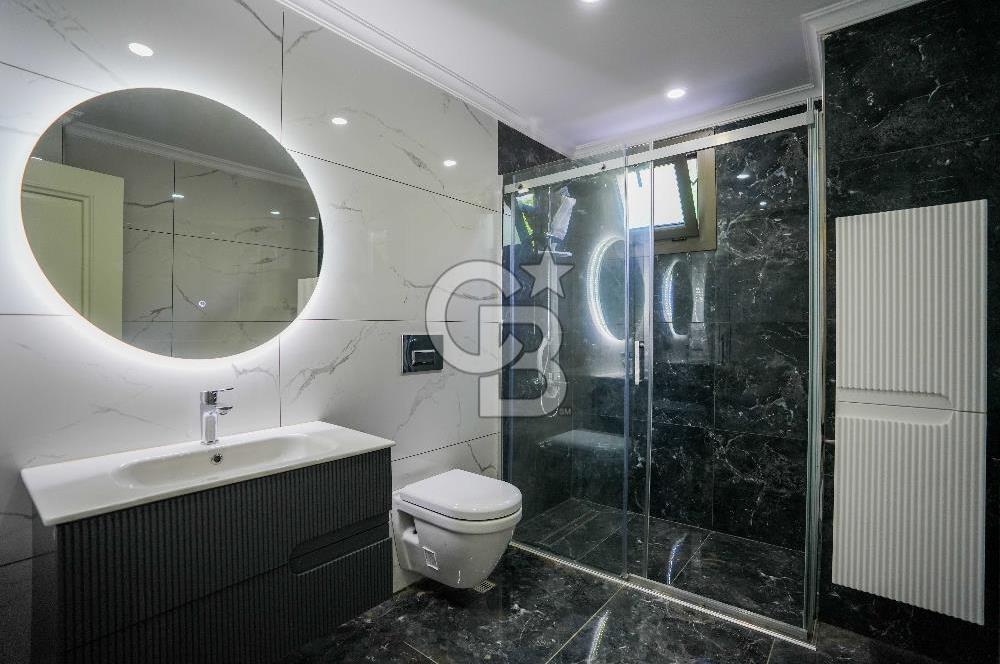 Şile Çavuş'ta Müstakil Havuzlu Tripleks Villa 9+1