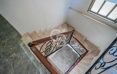 Şile Çavuş'ta Müstakil Havuzlu Tripleks Villa 9+1