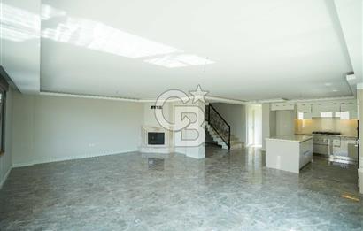 Şile Çavuş'ta Müstakil Havuzlu Tripleks Villa 9+1