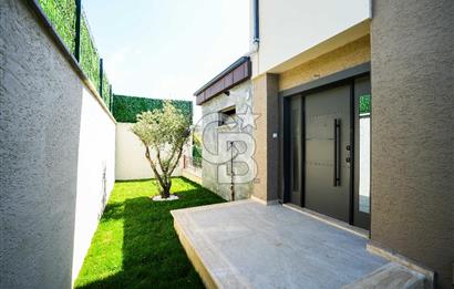 Şile Çavuş'ta Müstakil Havuzlu Tripleks Villa 9+1