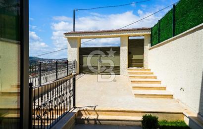 Şile Çavuş'ta Müstakil Havuzlu Tripleks Villa 9+1