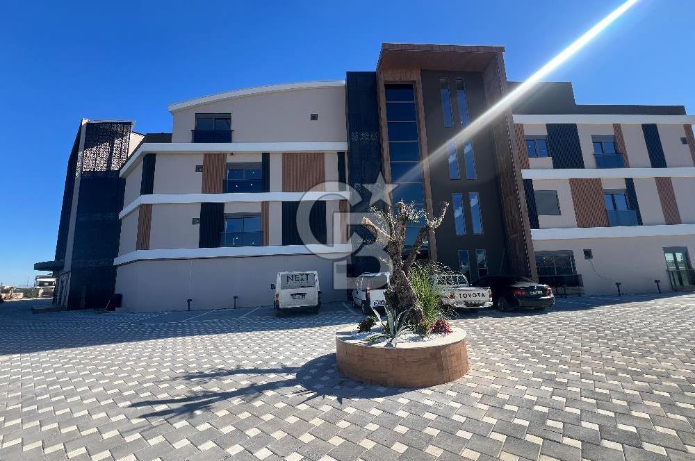 ALTINKALE'DE HAVUZLU, BAHÇELİ 1+1 KİRALIK DAİRE