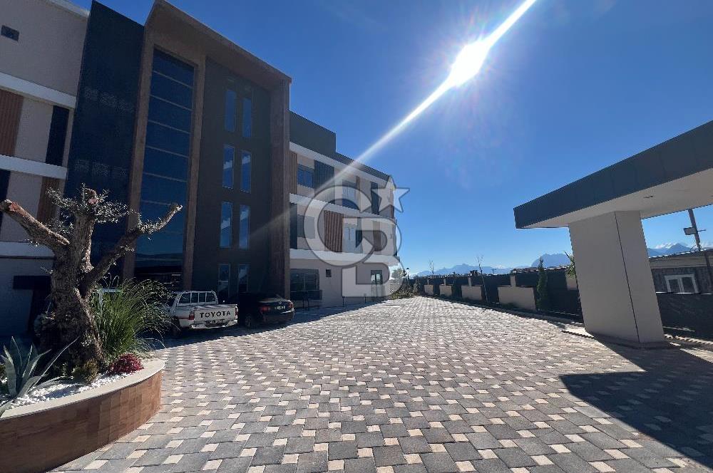 ALTINKALE'DE HAVUZLU, BAHÇELİ 1+1 KİRALIK DAİRE