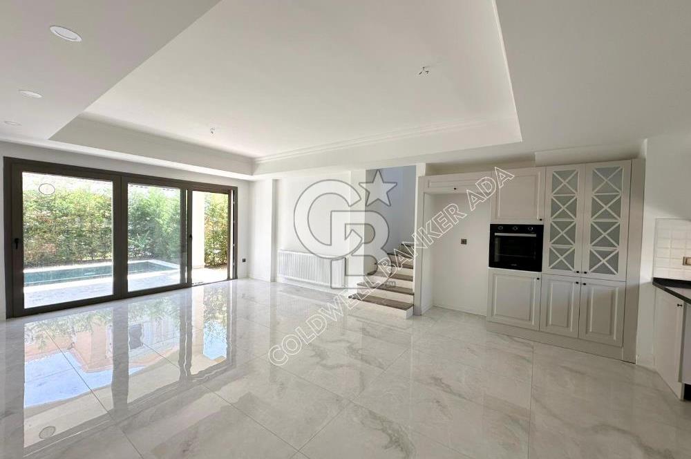 Kuşadası Karaova ‘da Özel Havuzlu Kiralık Villa 