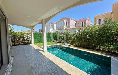 Kuşadası Karaova ‘da Özel Havuzlu Kiralık Villa 