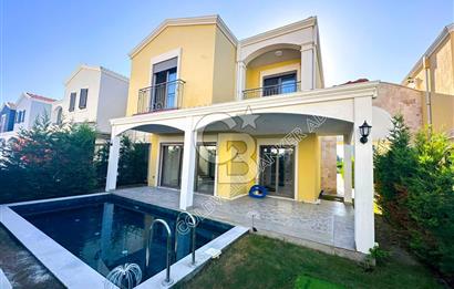 Kuşadası Karaova ‘da Özel Havuzlu Kiralık Villa 